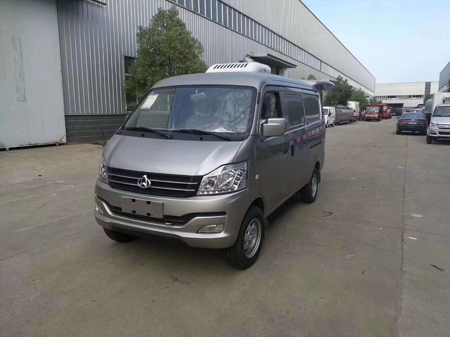 长安经典面包冷藏车