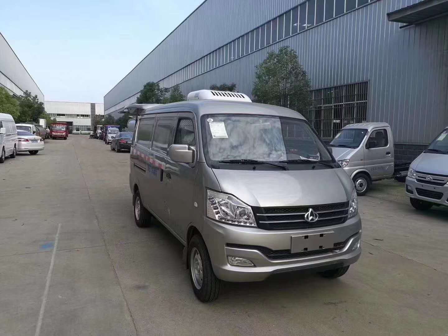 长安经典面包冷藏车