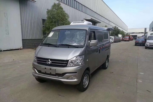长安经典面包冷藏车