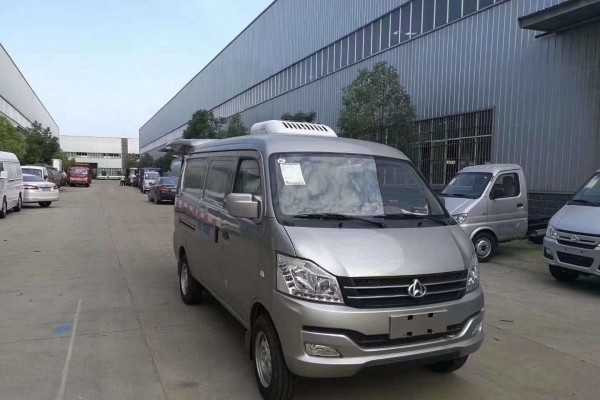 长安经典面包冷藏车
