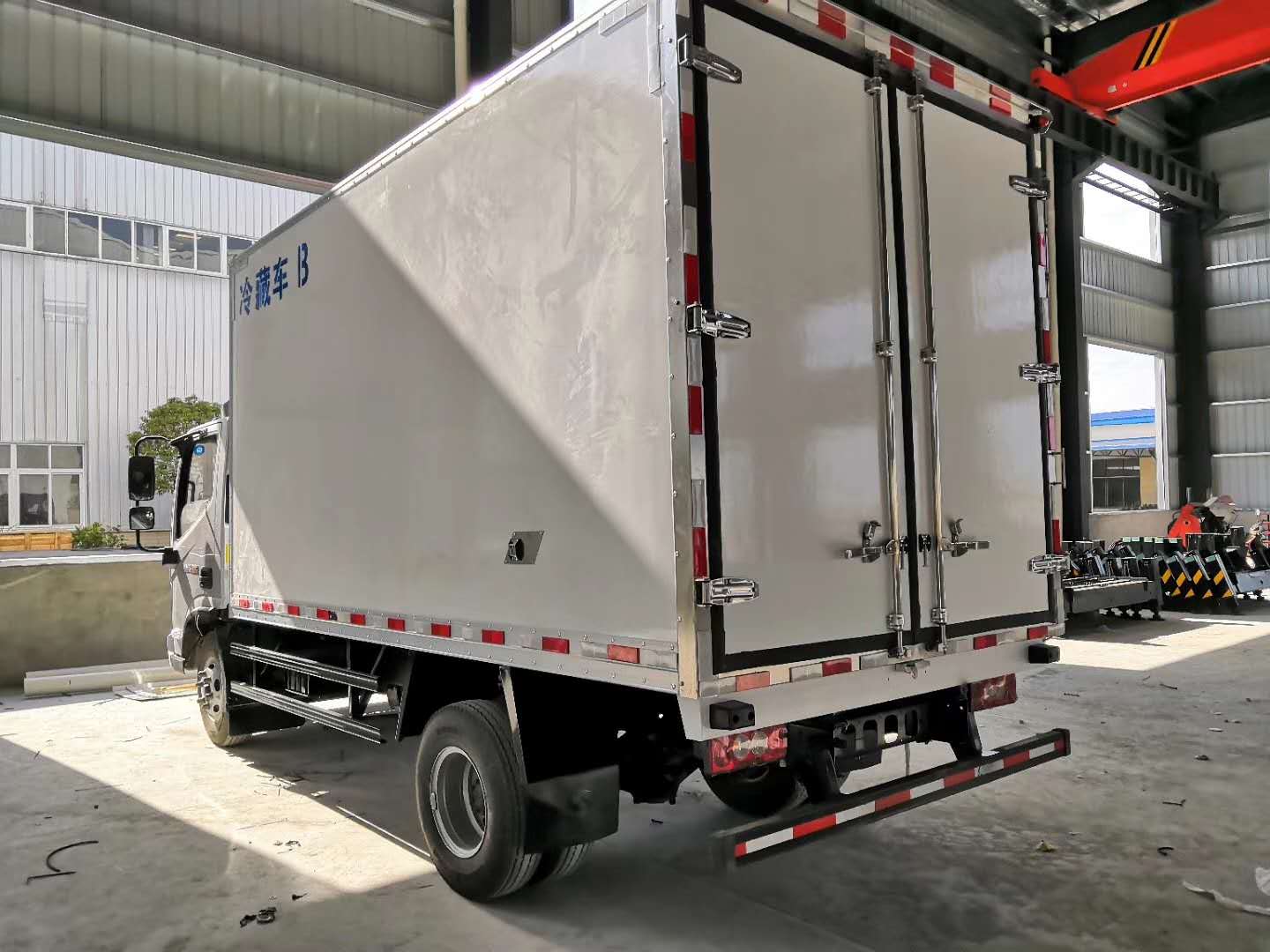 福田奥铃捷运4.2米冷藏车