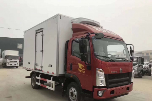 重点推荐中国重汽豪沃4.2米冷藏车