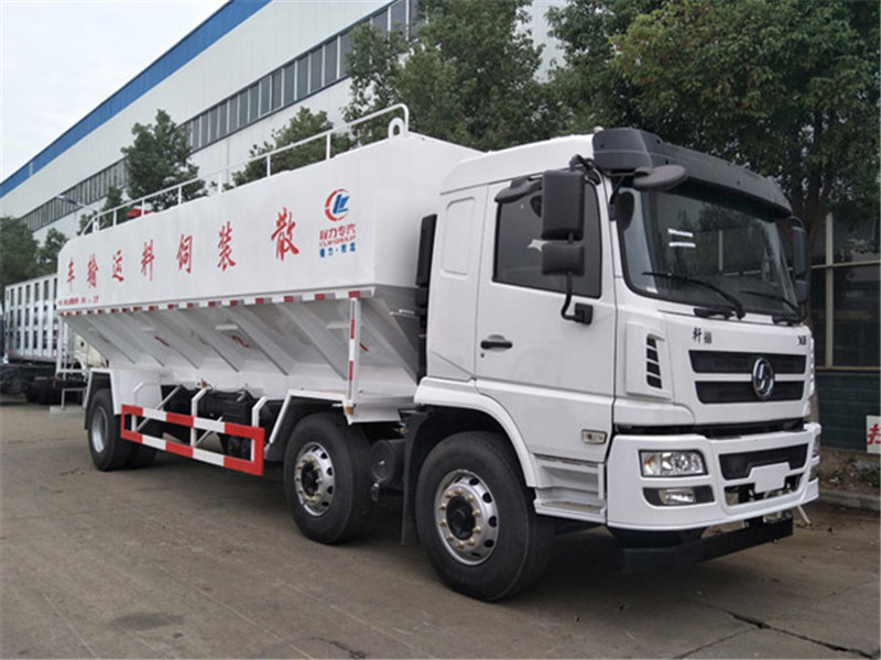 陕汽轩德小三轴15吨（30方）散装饲料运输车 