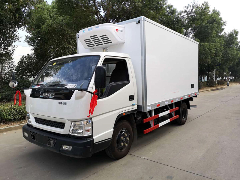 不超重推荐江铃顺达宽体4.2米冷藏车