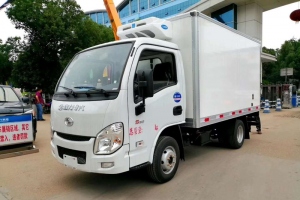 《国六》跃进汽油3.26米冷藏车