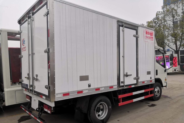 不超重推荐福田康瑞H2冷藏车4.2米