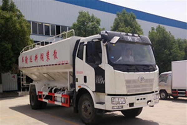 解放10吨（20方）散装饲料运输车 