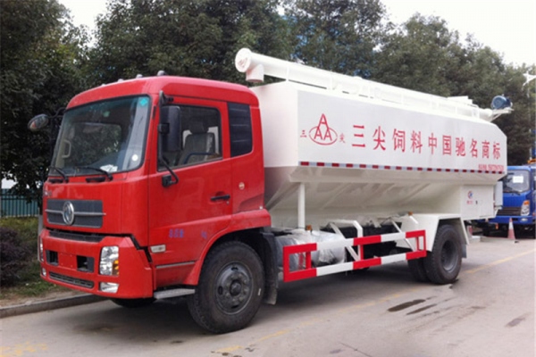 东风天锦10吨（20方）散装饲料运输车