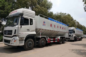 东风天龙前四后八40方散装饲料运输车