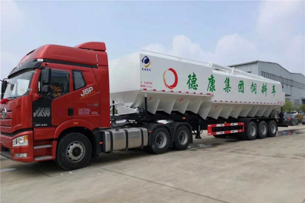 13米半挂散装饲料运输车