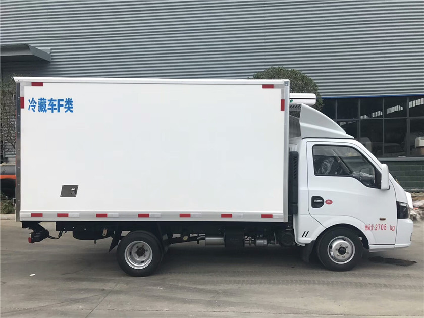 (国六)东风逸途汽油冷藏车