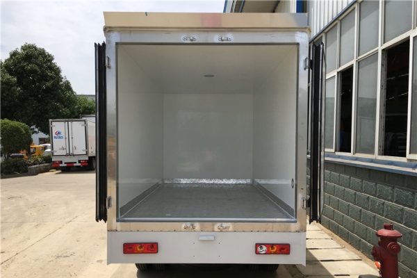 （国六）福田祥菱2.8米冷藏车