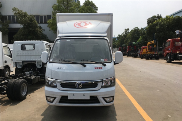 (国六)东风逸途汽油冷藏车