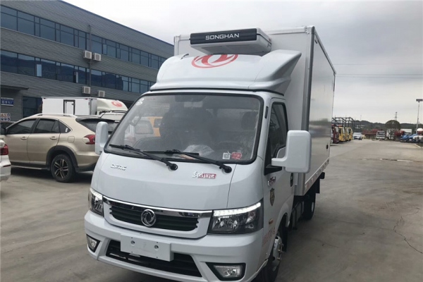 (国六)东风逸途汽油冷藏车
