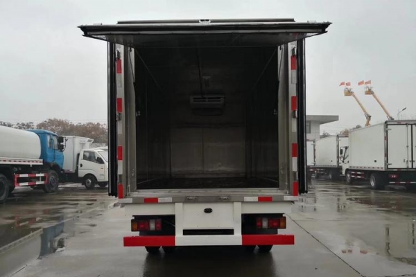 江铃蓝牌医疗废物转运车（现车）
