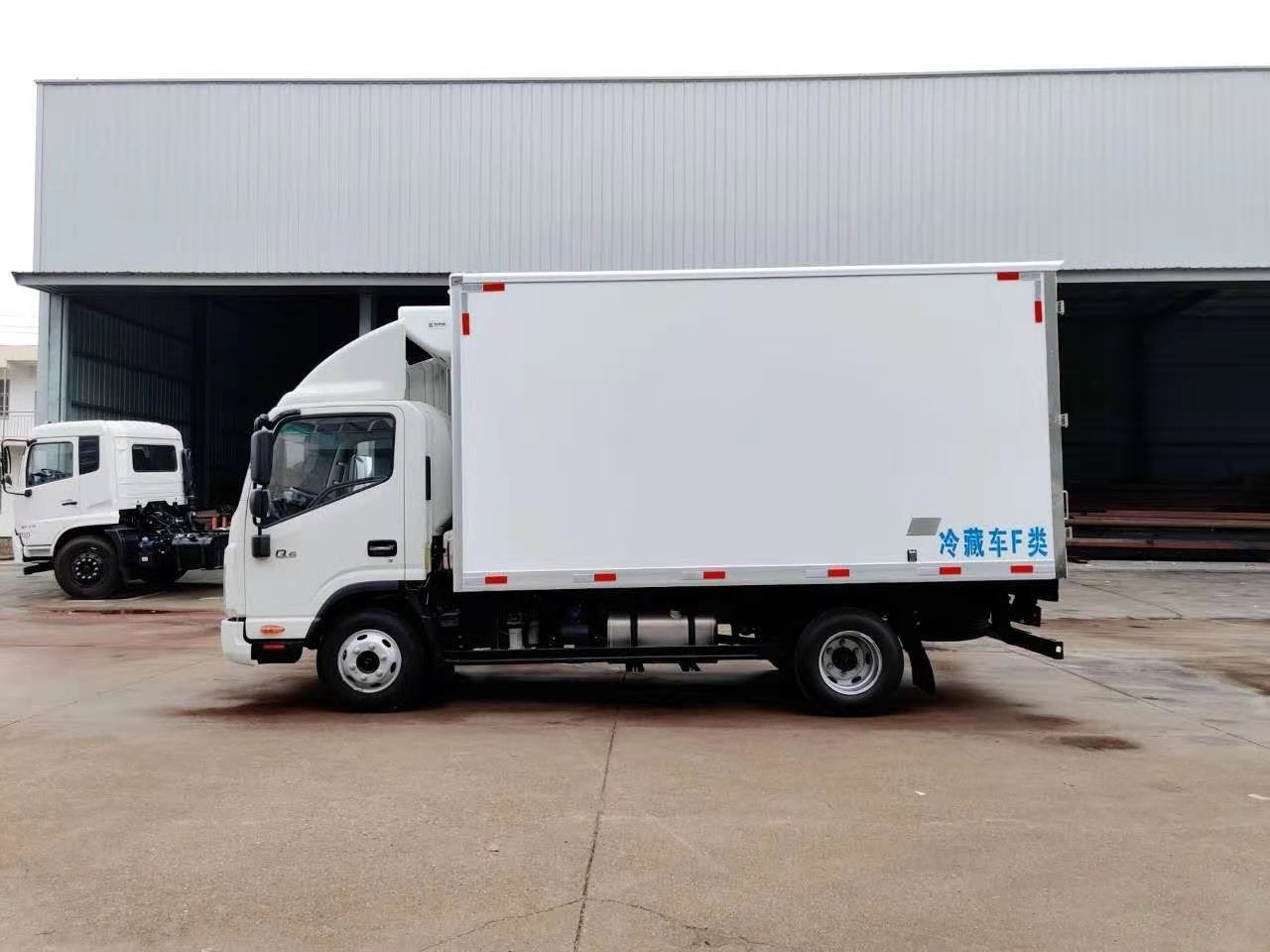 江淮帅铃Q6国六160宽体冷藏车