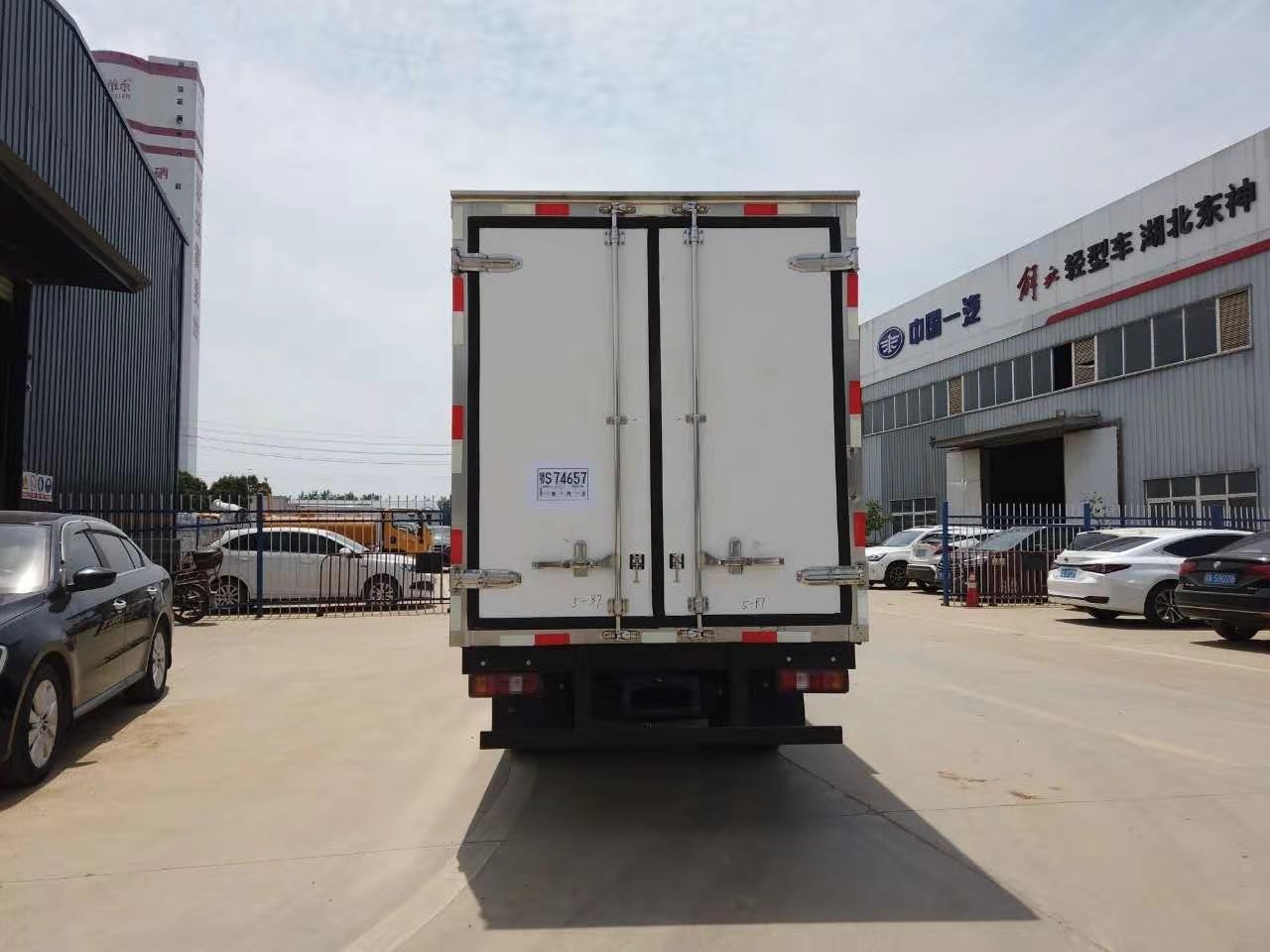 江淮康X5后双轮冷藏车3.5米