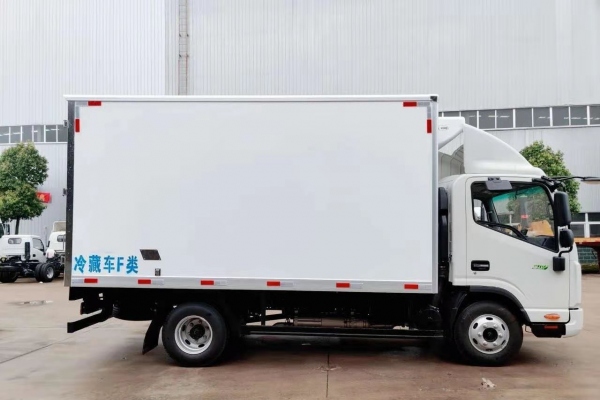 江淮帅铃Q6国六160宽体冷藏车