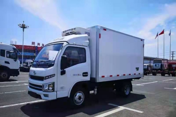 跃进福运S80国六柴油版冷藏车
